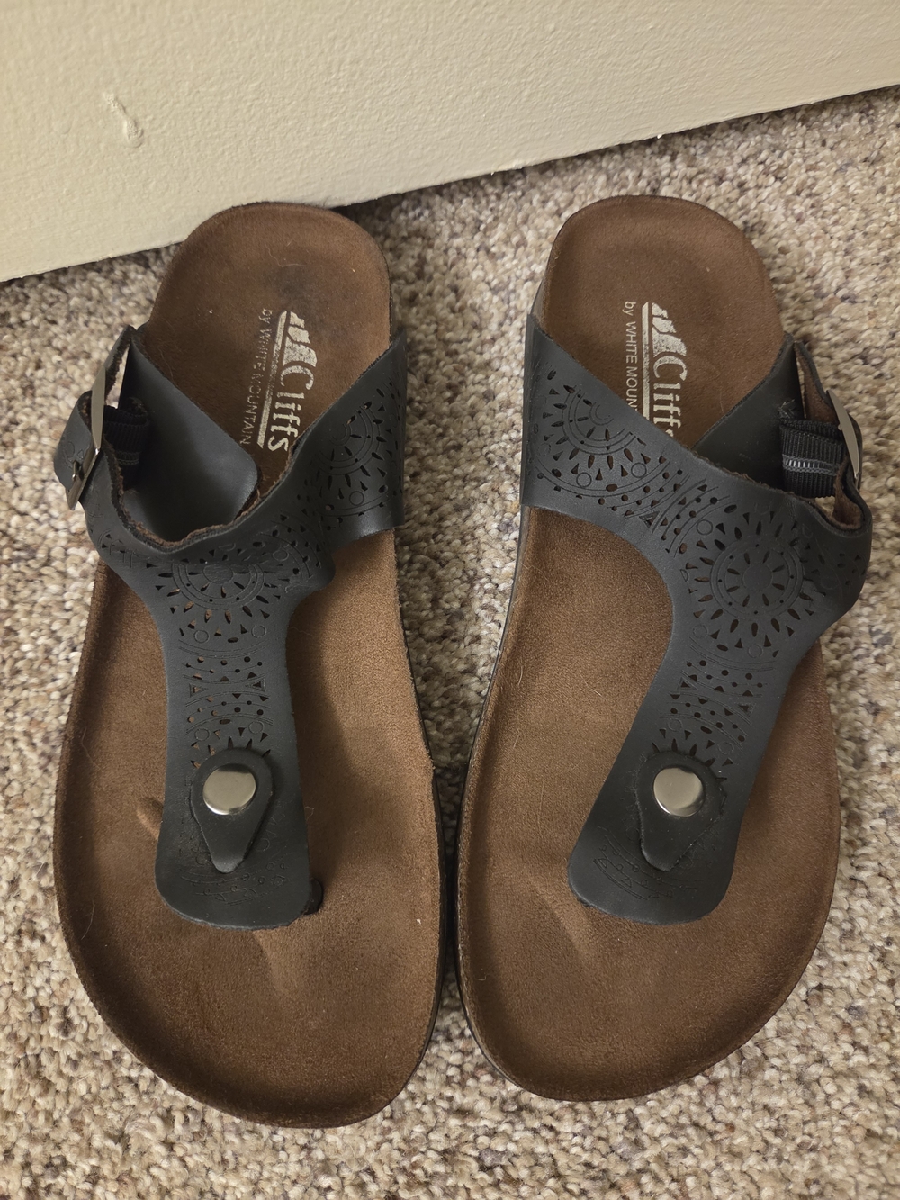 Cliffs by WHITE MOUNTAIN Black Laser-Cut Thong Sandals with Buckle